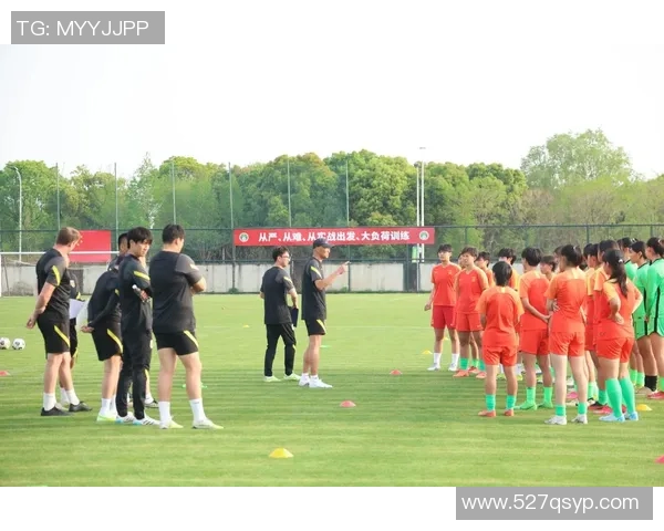 如何通过足球视频剪辑展现球星风采与技术魅力的创作技巧