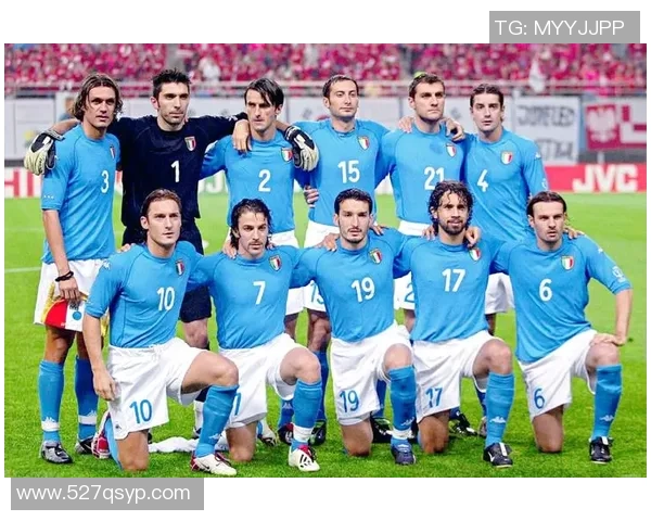 足球场上帅气的足球明星们他们的魅力如何征服全球球迷 足球场上帅气的足球明星们他们的魅力如何征服全球球迷